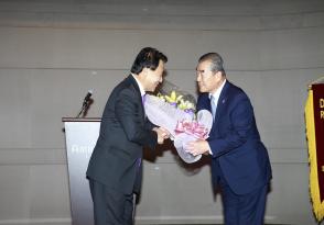 제1회 지구임원회의 및 총재 이 취임식